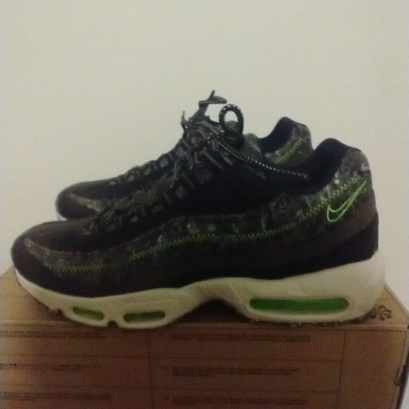 Mens Nike Air Max 95 - Picture 5 of 7
